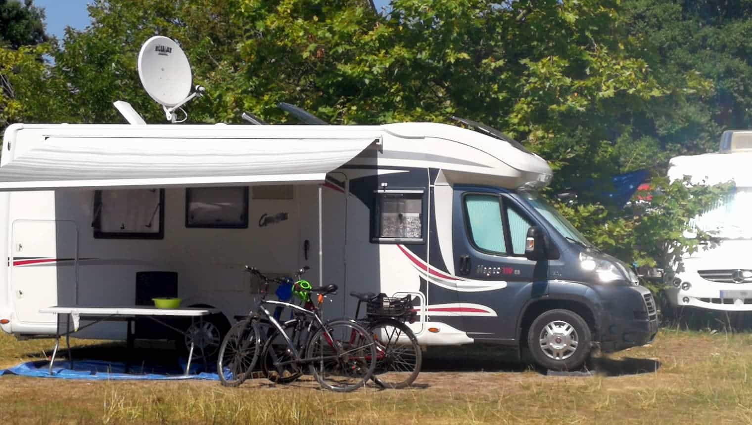 EMPLACEMENT CAMPING-CAR